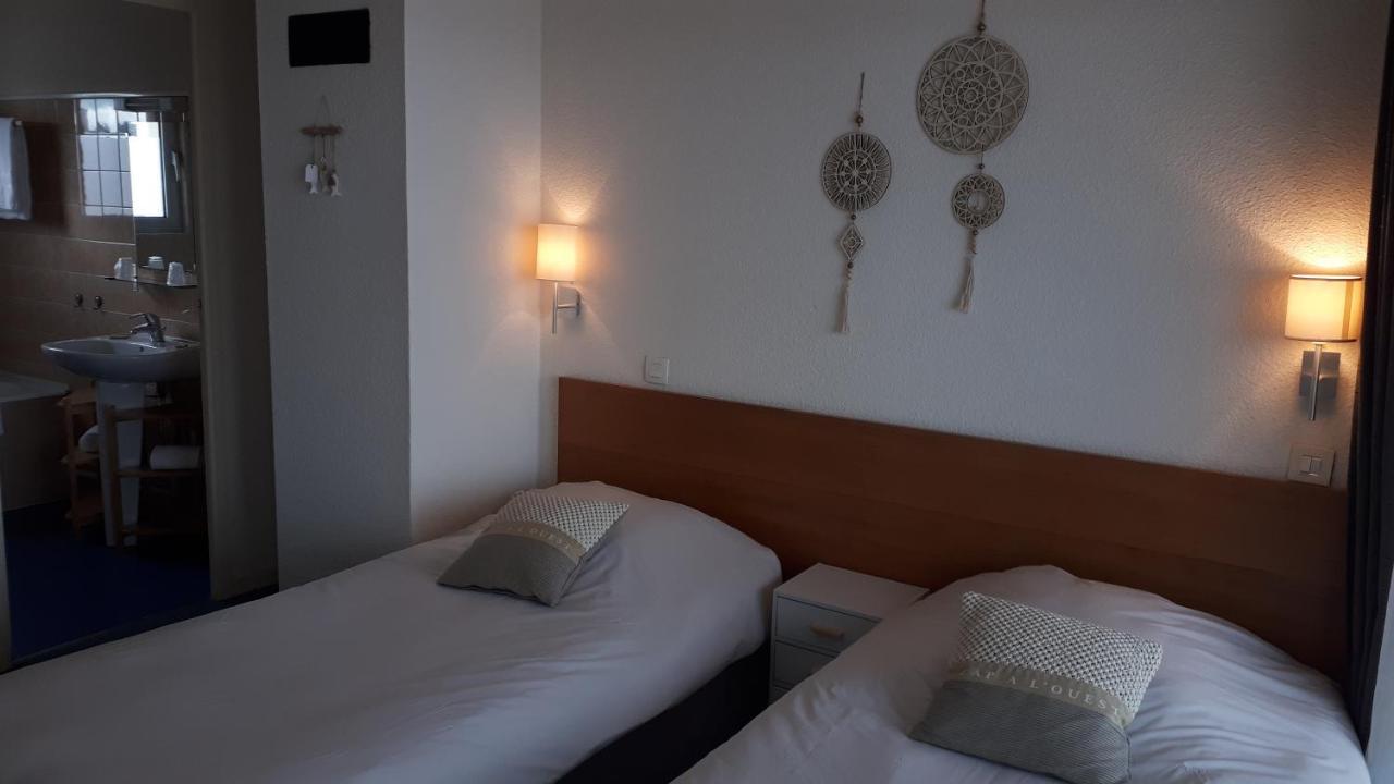 Hotel Du Port Bar Restaurant Sarzeau Ngoại thất bức ảnh